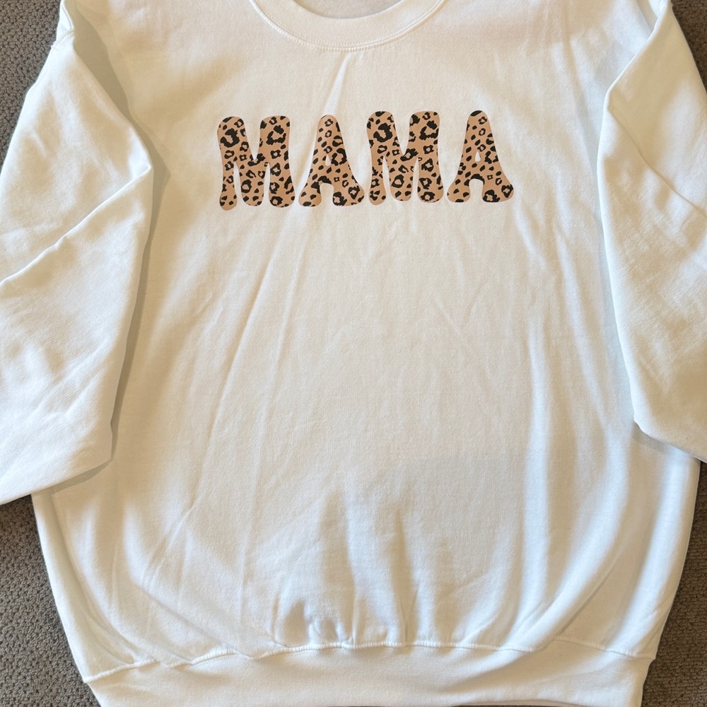 White 'MAMA' Sweatshirt